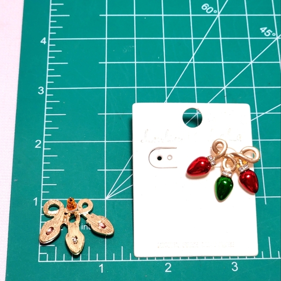 Holiday Red And Green String of Lights Earrings - Picture 5 of 6